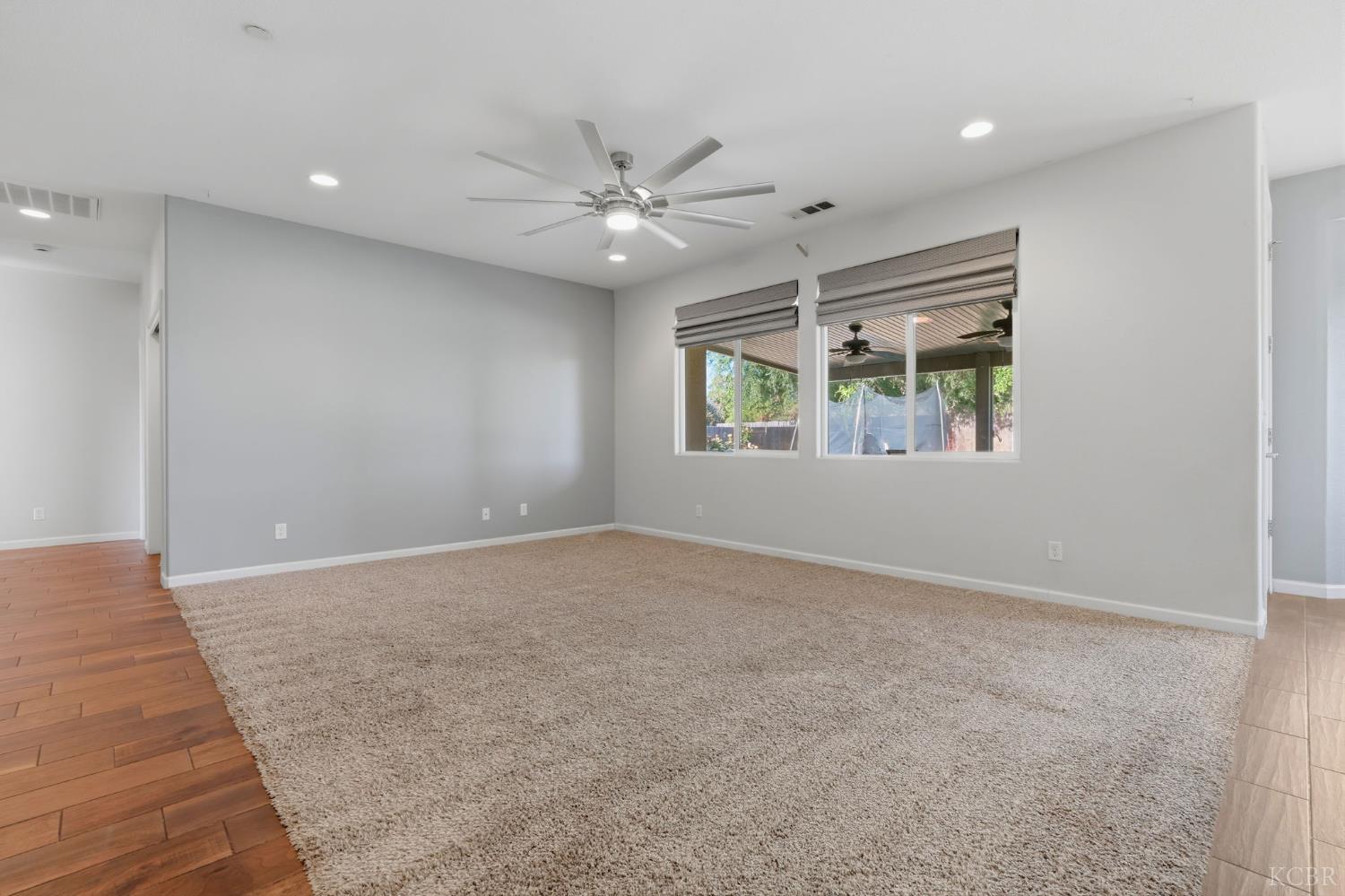 1078 Geneva Dr, Lemoore, CA 93245
