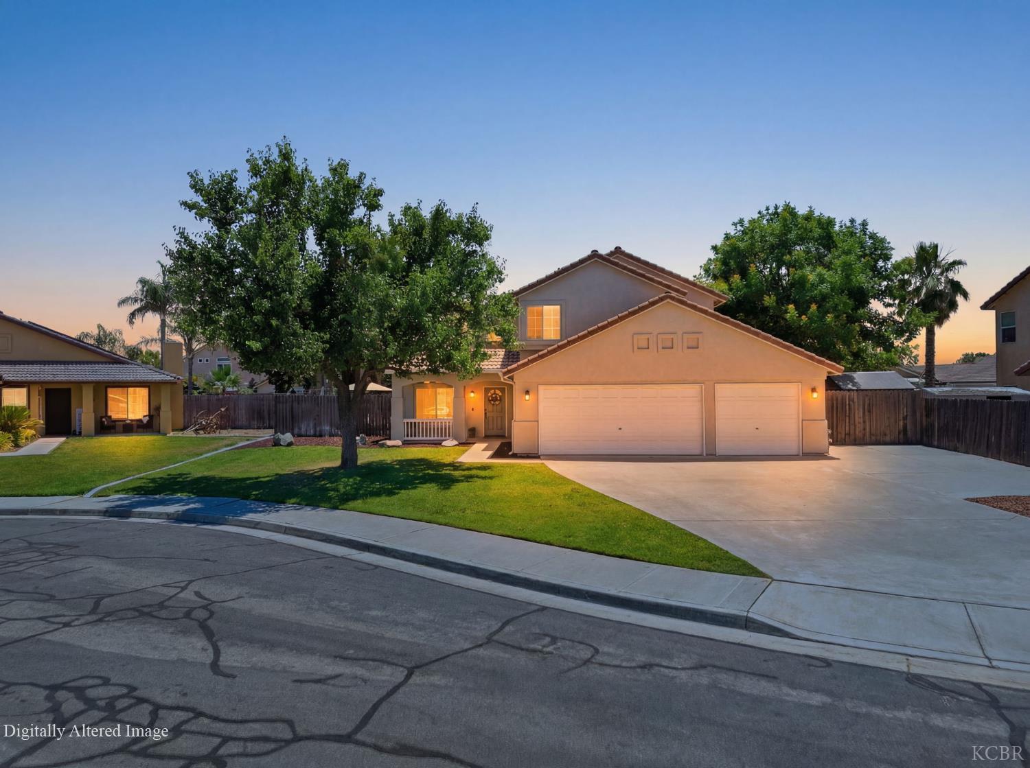 917 Margaret Cir, Hanford, CA 93230