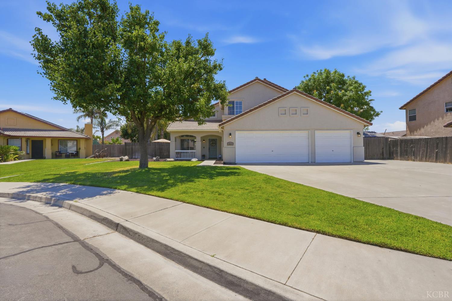 917 Margaret Cir, Hanford, CA 93230