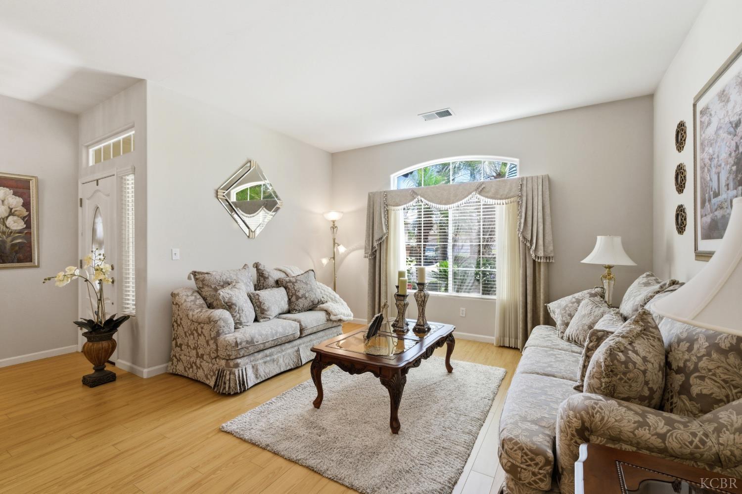 1930 N Sonoma Ct, Hanford, CA 93230