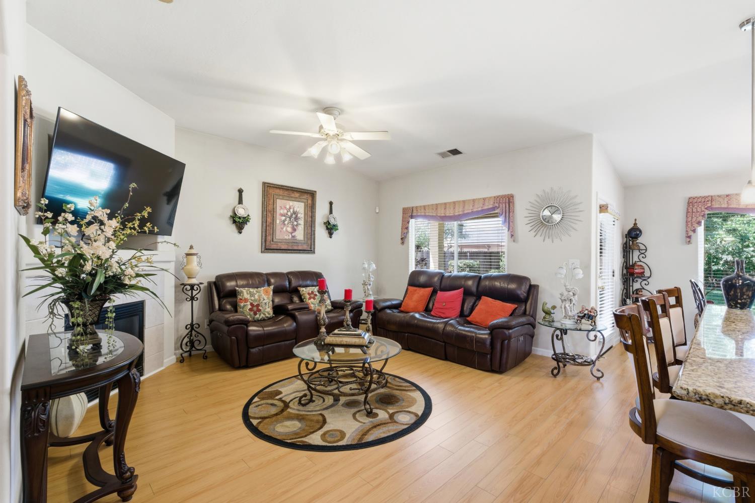 1930 N Sonoma Ct, Hanford, CA 93230
