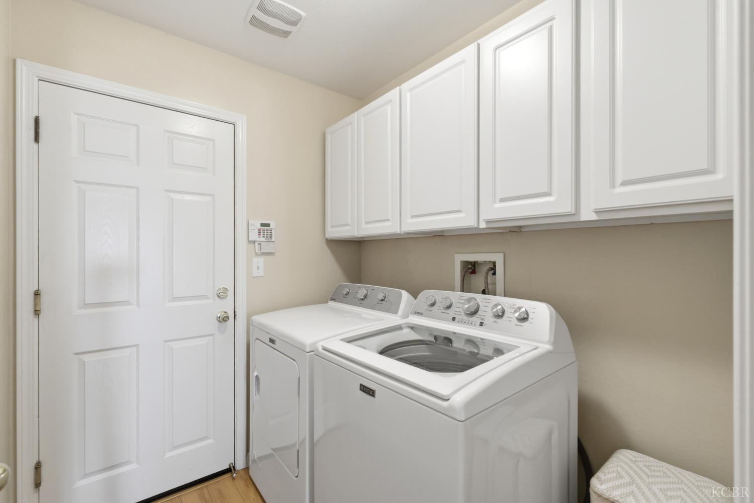 1930 N Sonoma Ct, Hanford, CA 93230