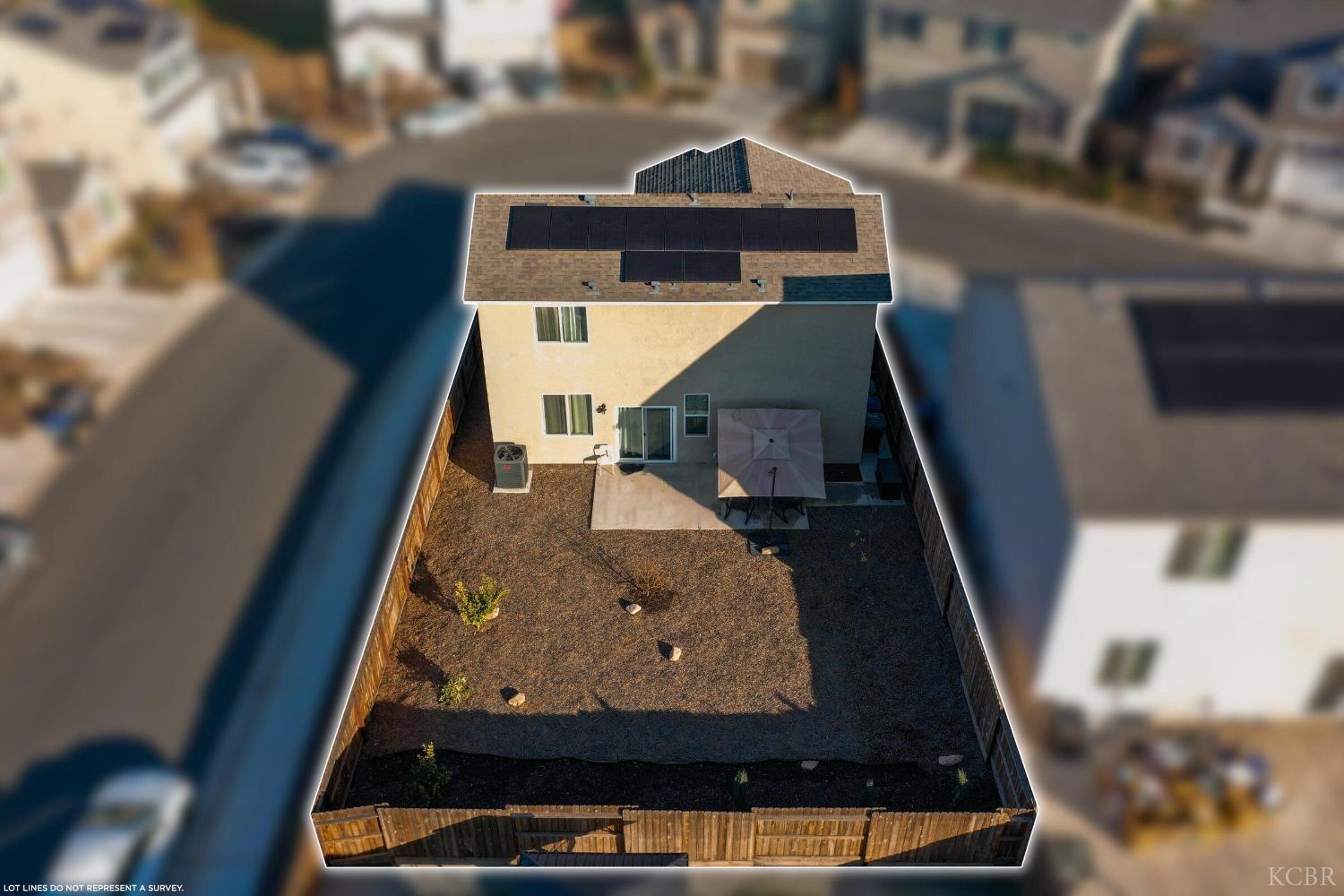 2207 S Crumal St, Visalia, CA 93921