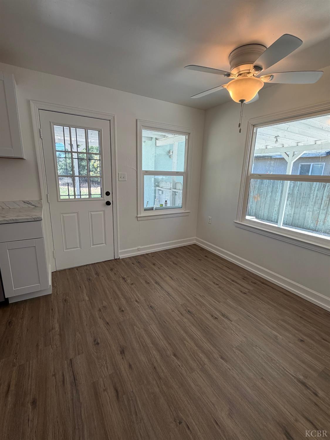 1217 N Richmond Ave, Hanford, CA 93230