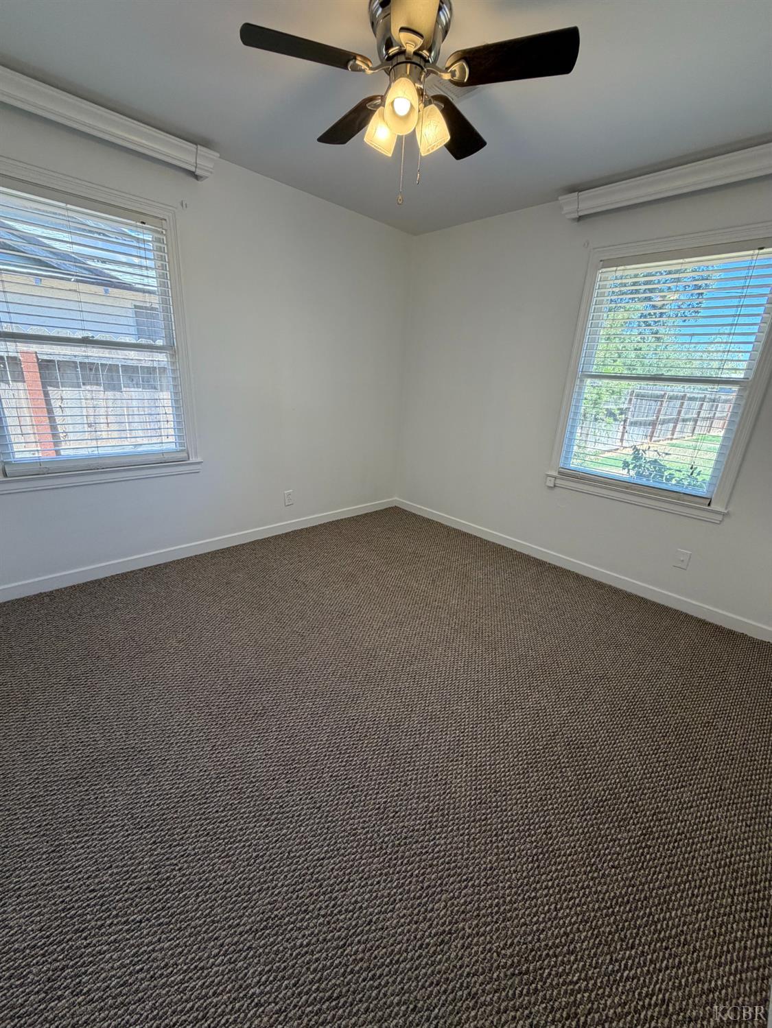 1217 N Richmond Ave, Hanford, CA 93230