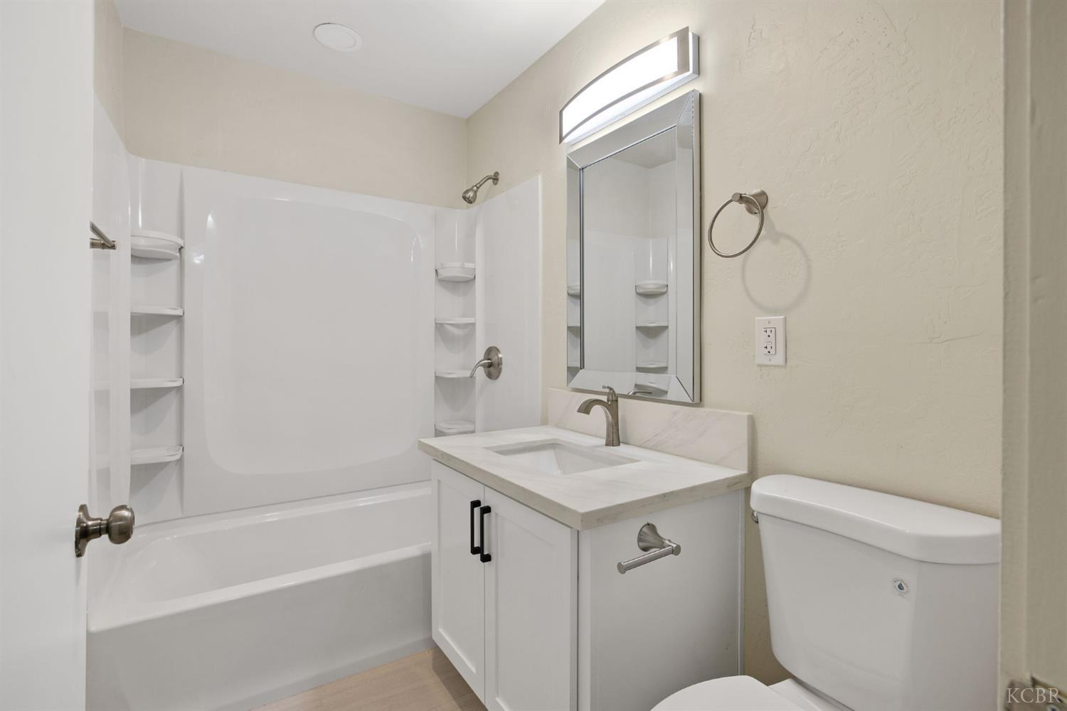217 N Lincoln St, Coalinga, CA 93210