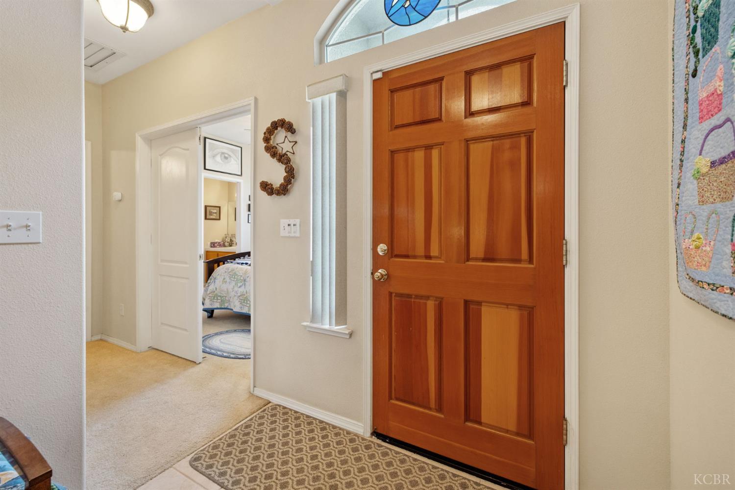 1547 W Claridge Ct, Hanford, CA 93230