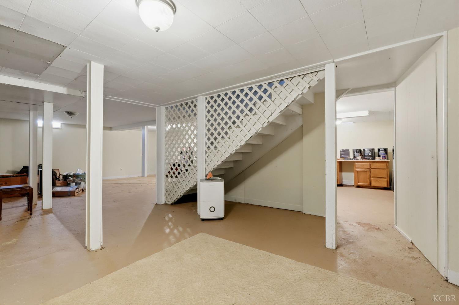 21530 Tiburico Ave, Laton, CA 93242