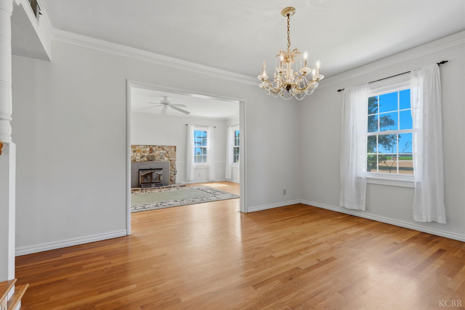 21530 Tiburico Avenue, Laton, CA 93242