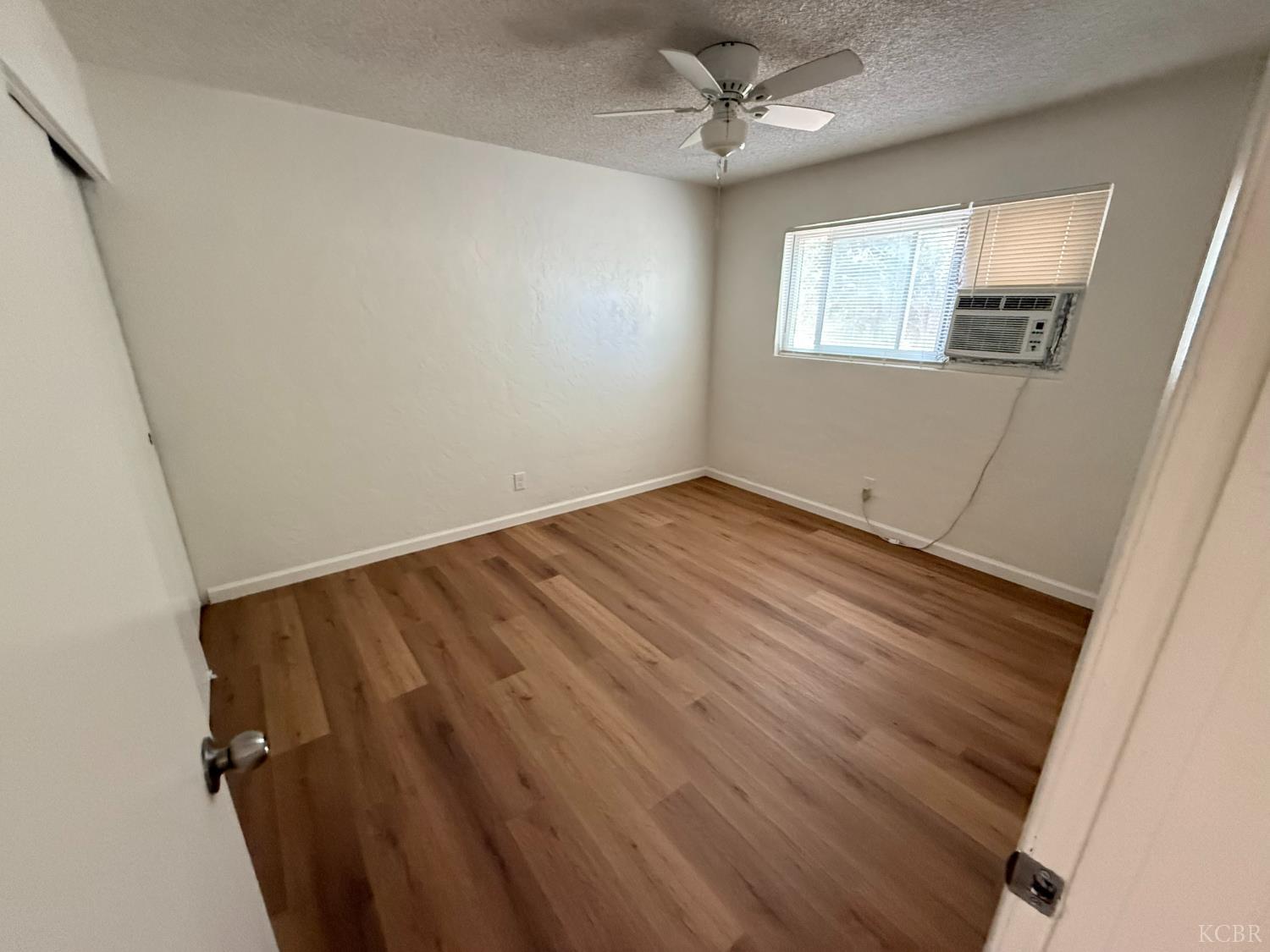 2081 E Stockham Ave, Tulare, CA 93274