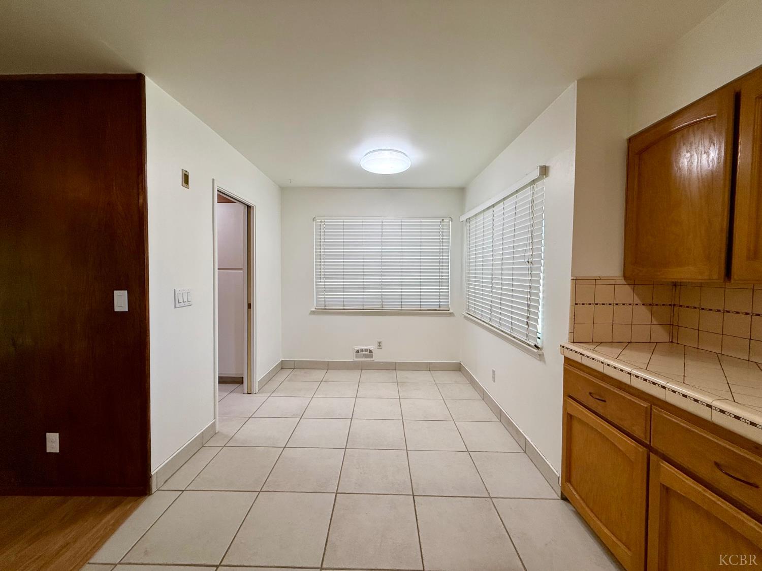 2180 N Douty St, Hanford, CA 93230