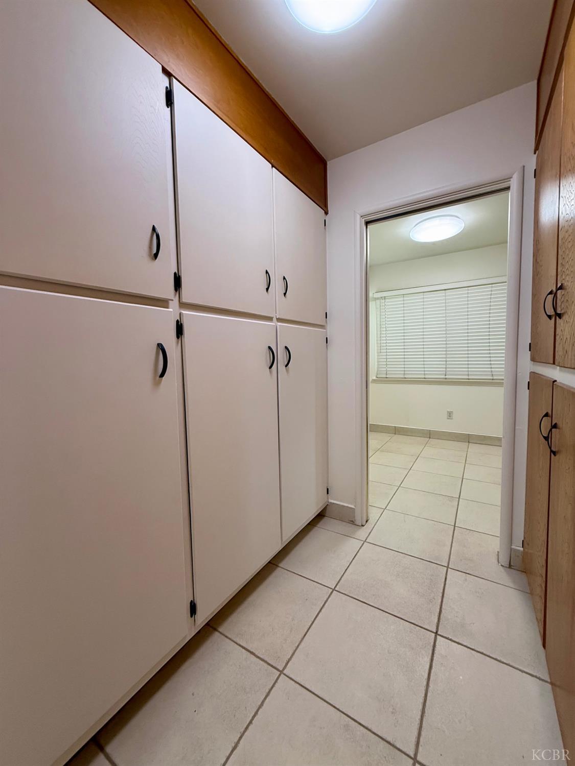 2180 N Douty St, Hanford, CA 93230