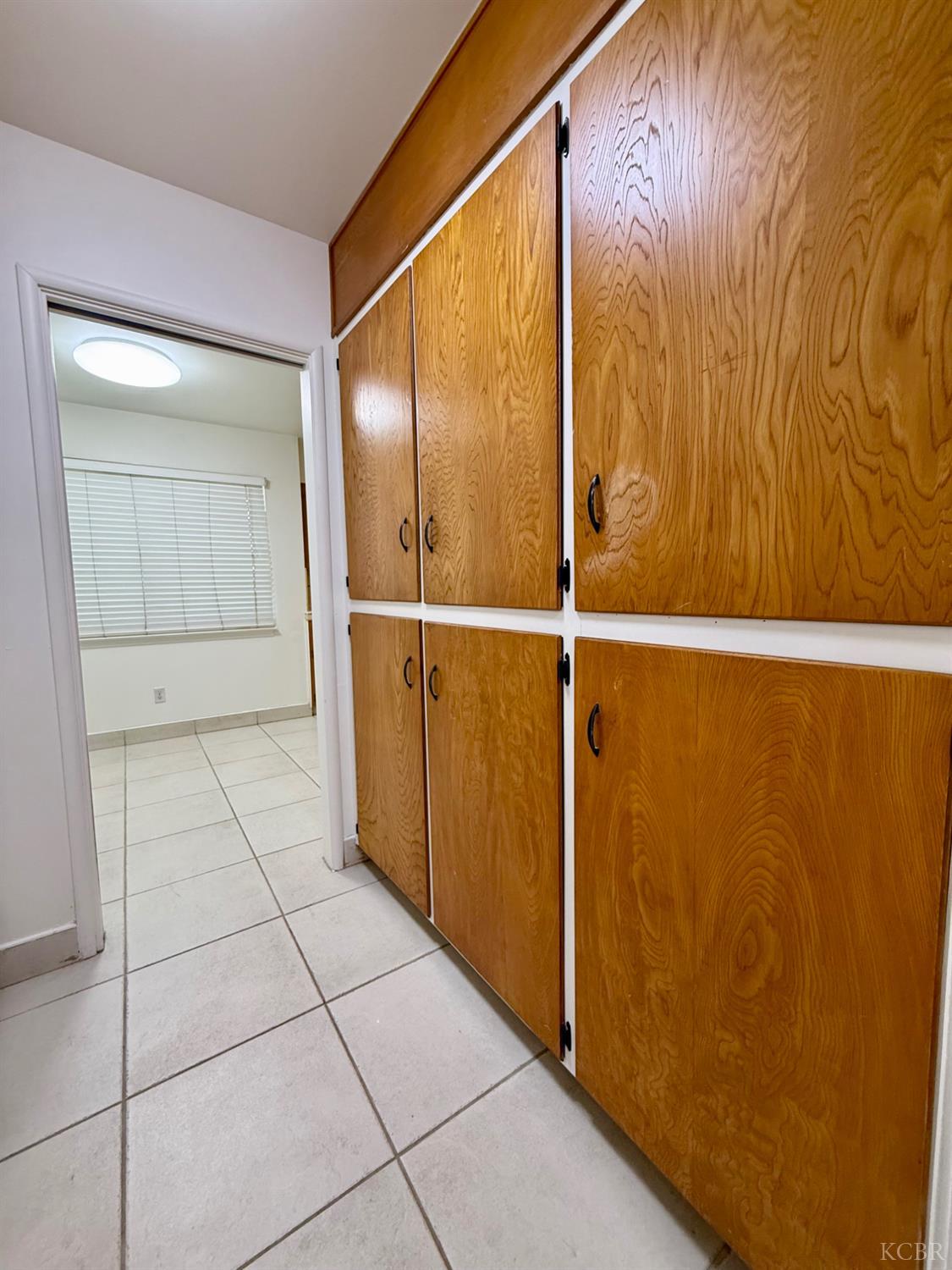 2180 N Douty St, Hanford, CA 93230