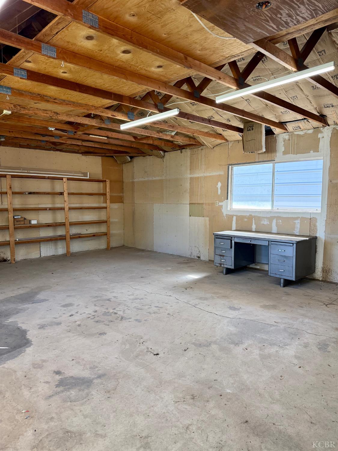 2180 N Douty St, Hanford, CA 93230