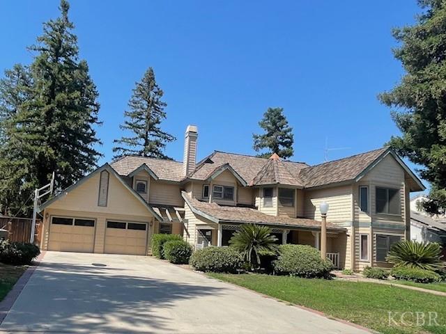 144 E Parkview Ave, Visalia, CA 93277