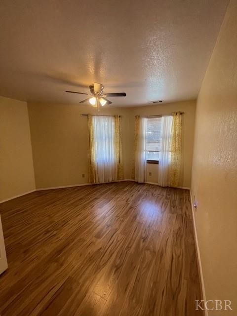 144 E Parkview Ave, Visalia, CA 93277