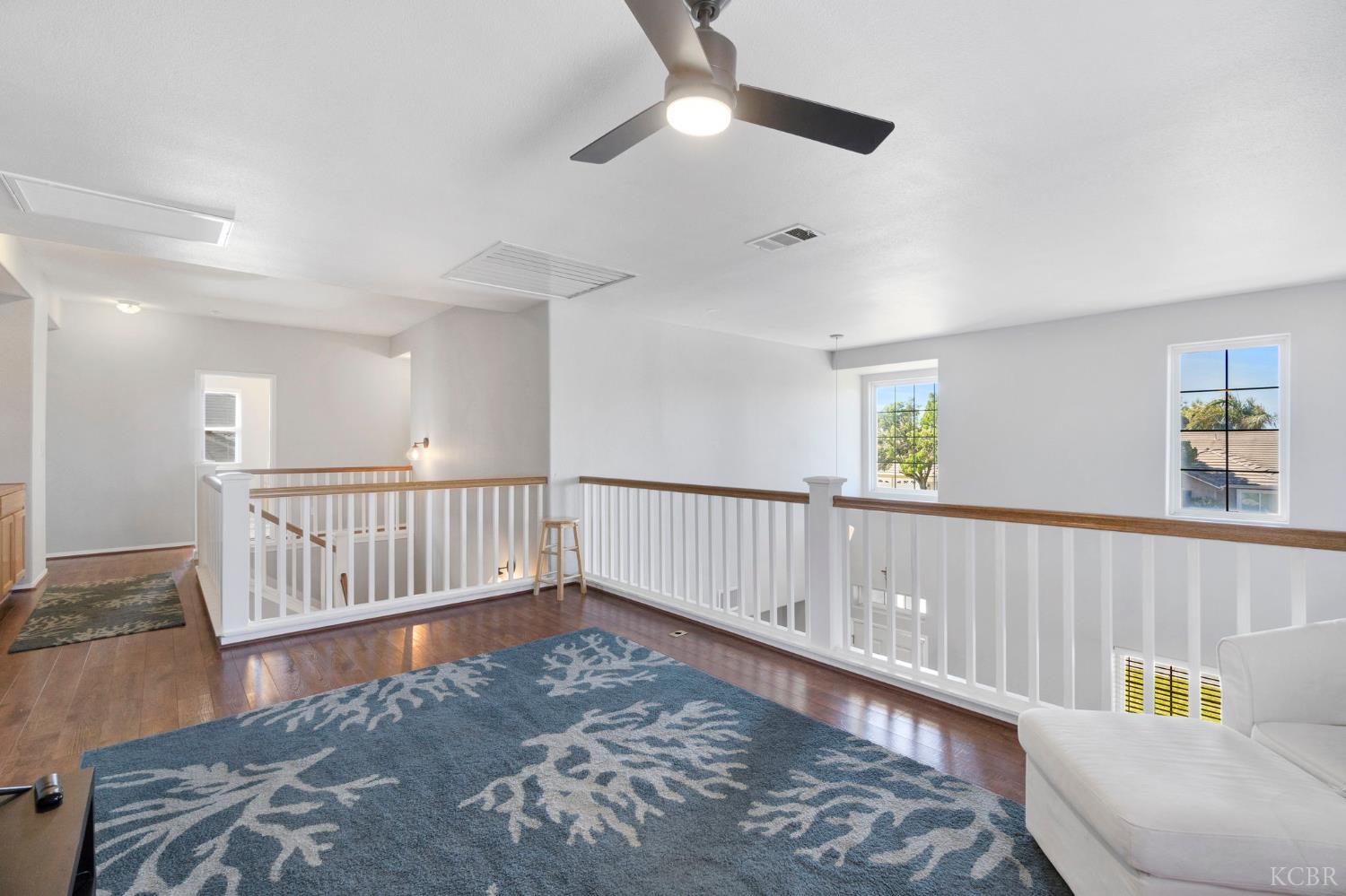 1068 W Pepper Dr, Hanford, CA 93230