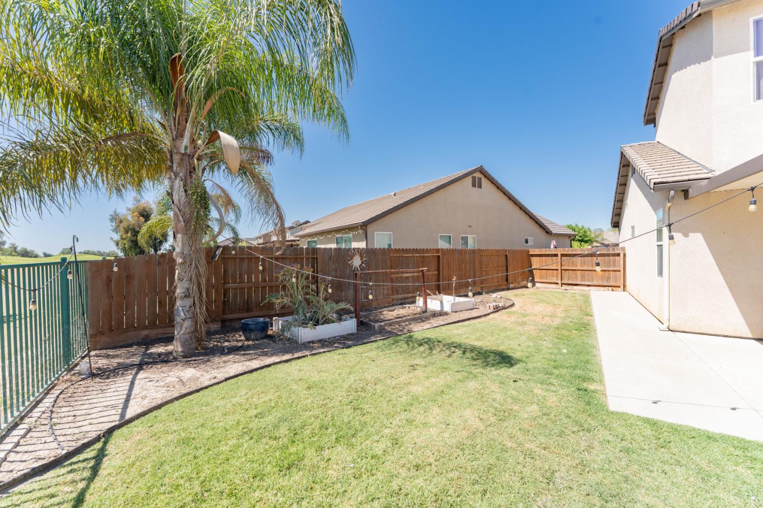1128 Caddie Loop, Lemoore, CA 93245