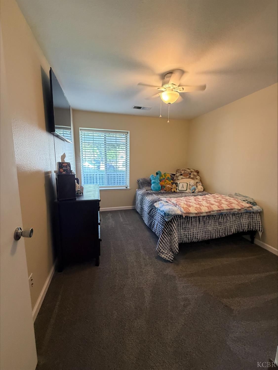 399 Barcelona Dr, Lemoore, CA 93245