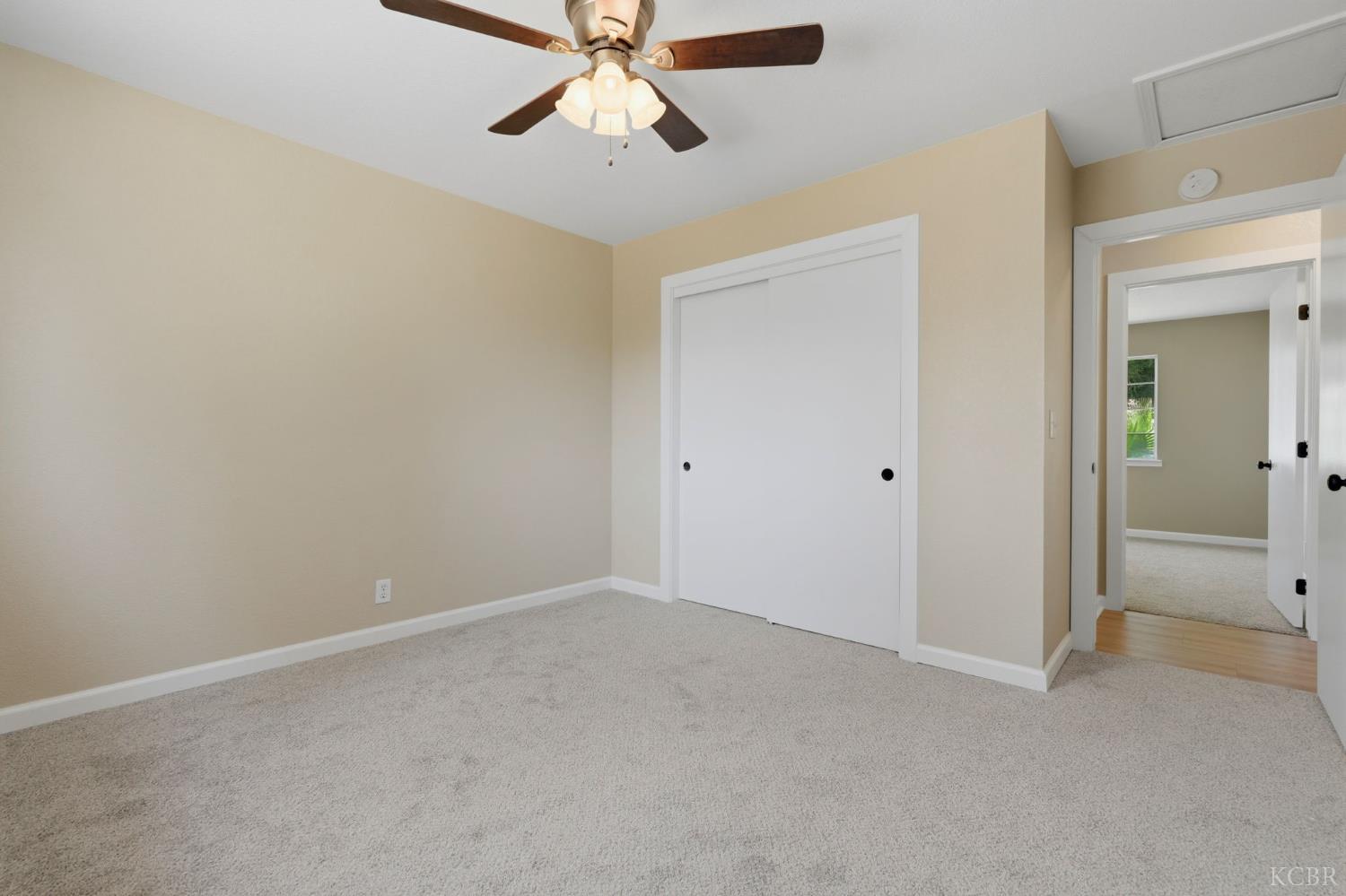1056 N Petaluma St, Tulare, CA 93274