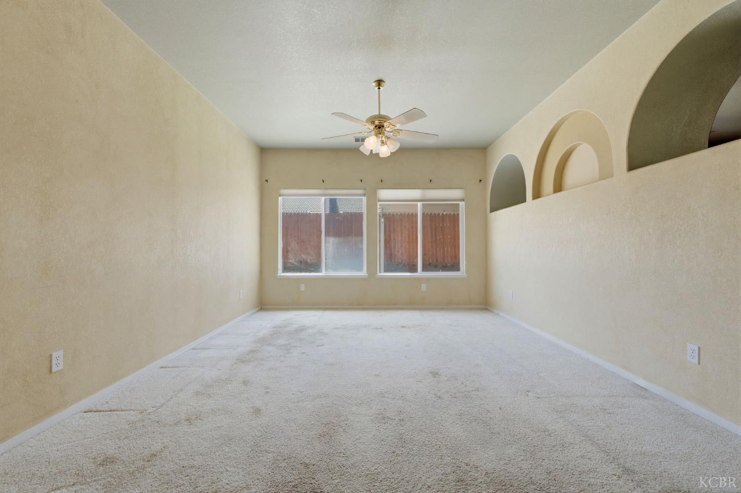 1623 Humbolt St, Lemoore, CA 93245