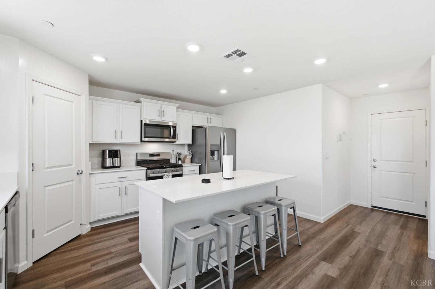 704 Corral, Corcoran, CA 93212