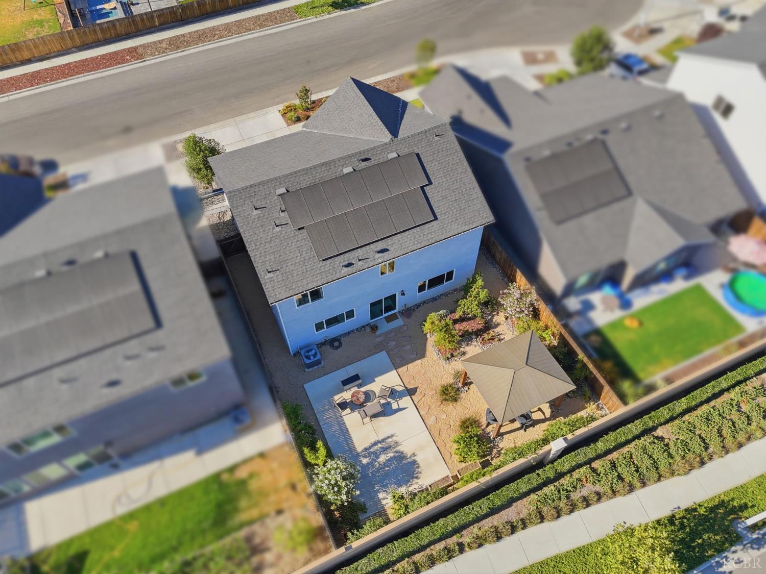 2445 W Claridge Way, Hanford, CA 93230