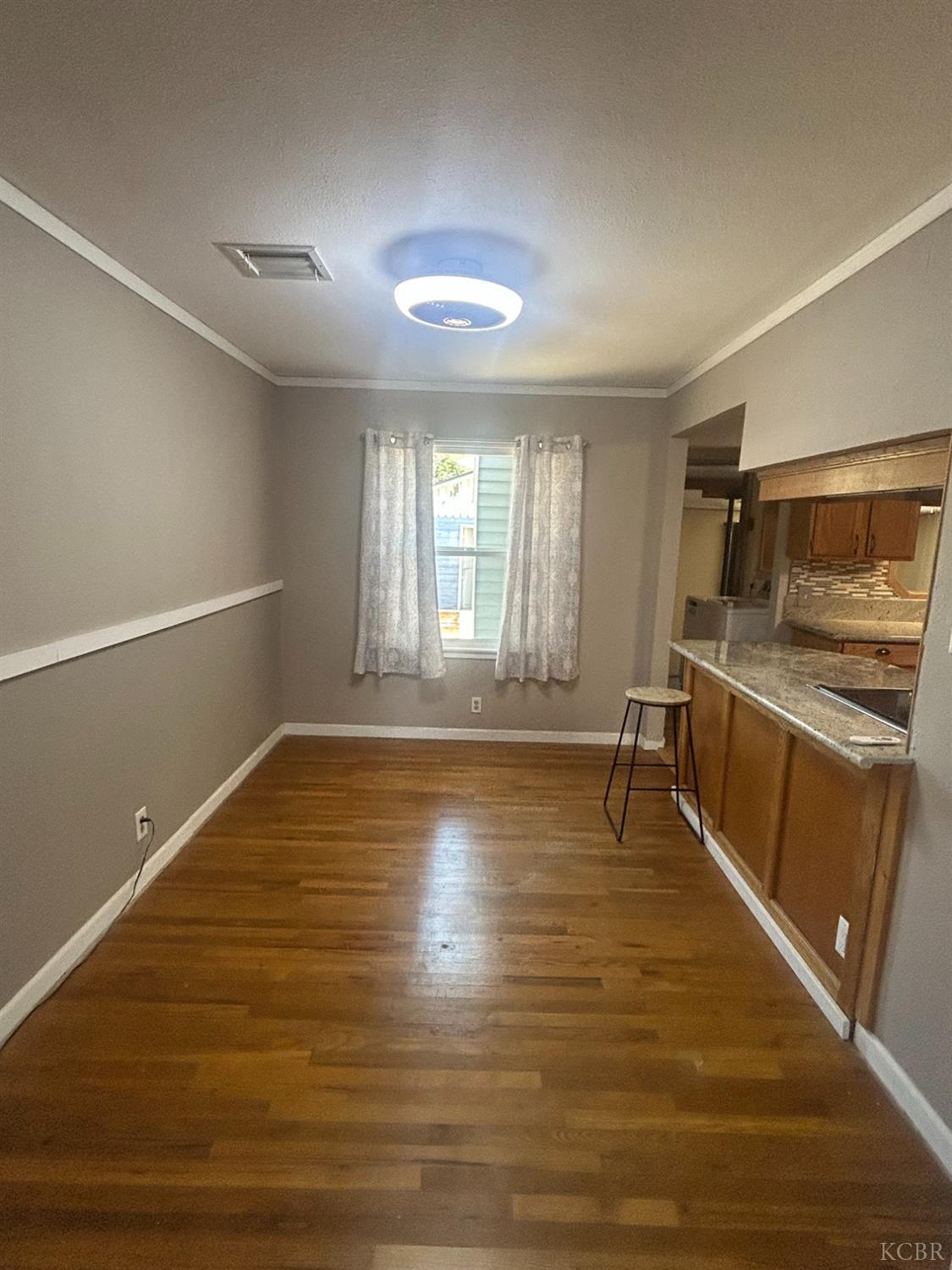 404 E San Mateo St, Avenal, CA 93204