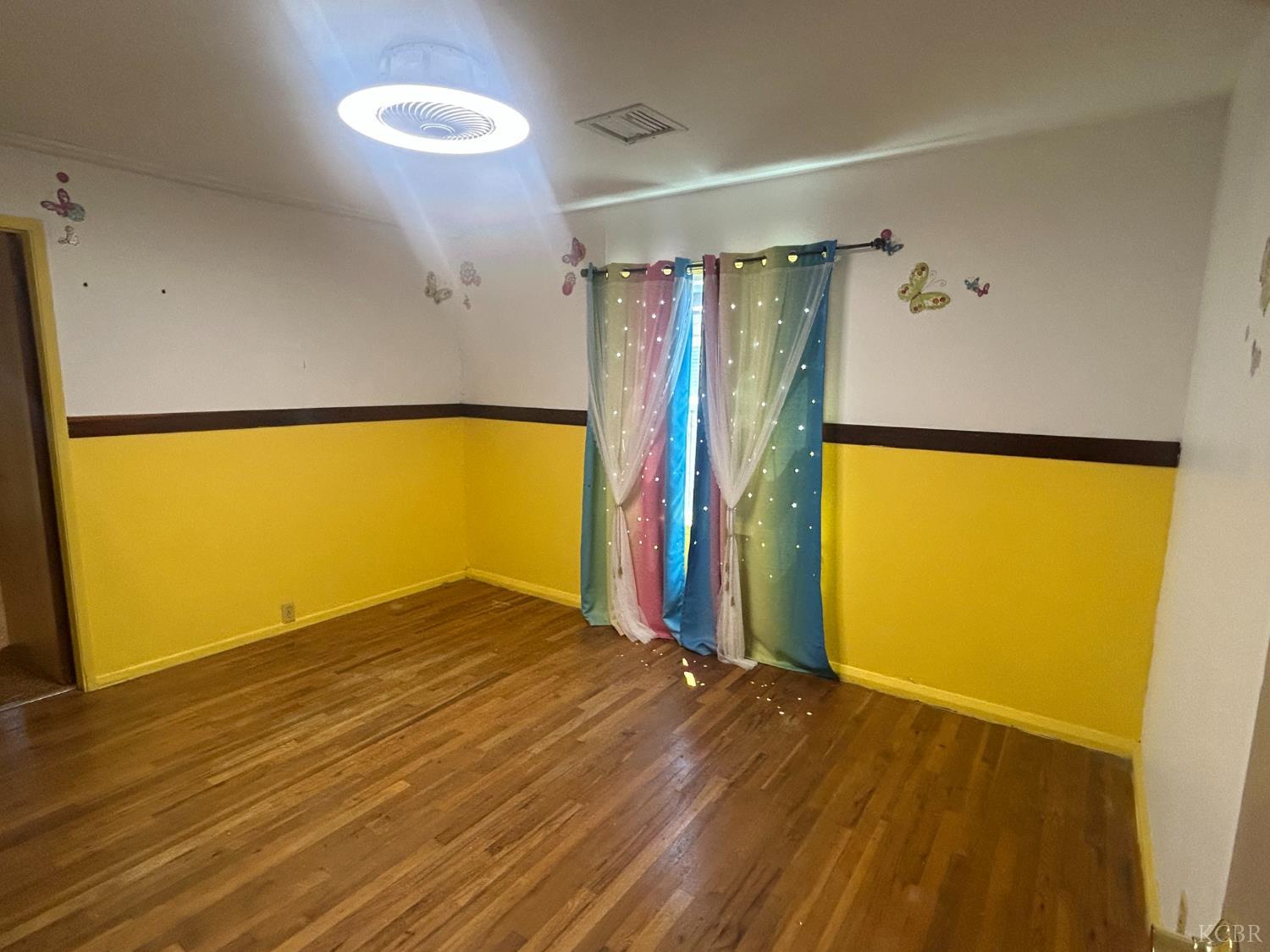 404 E San Mateo St, Avenal, CA 93204