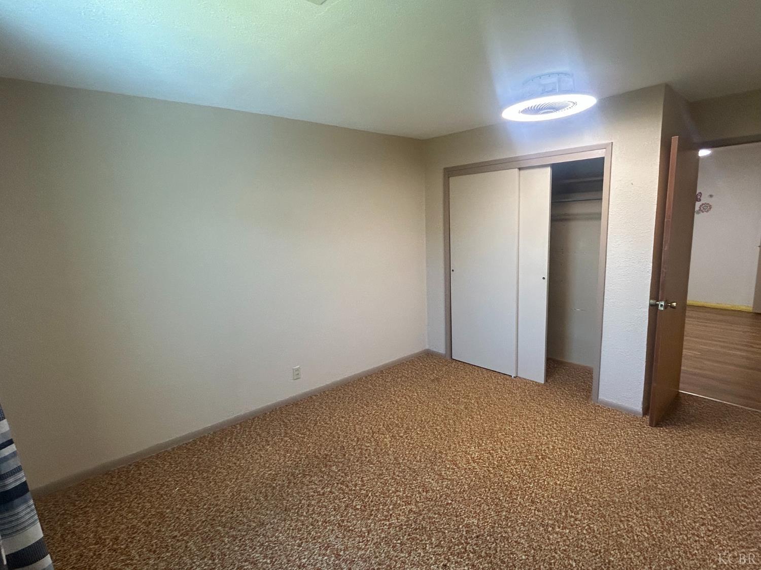 404 E San Mateo St, Avenal, CA 93204