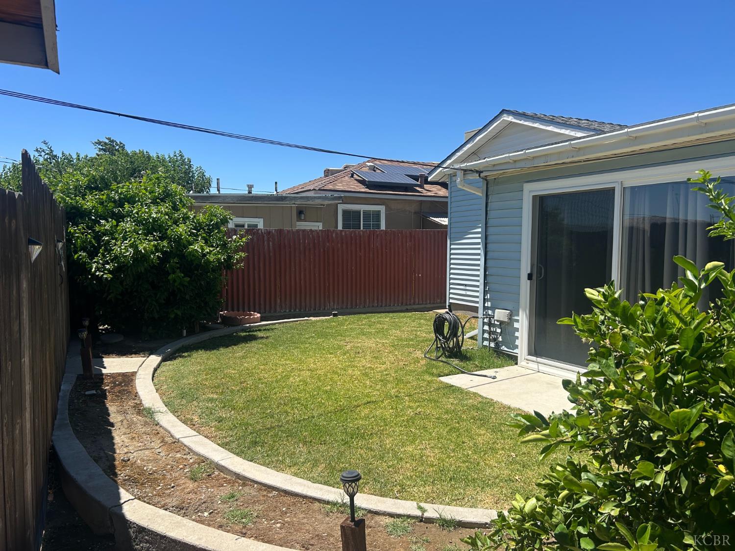 404 E San Mateo St, Avenal, CA 93204