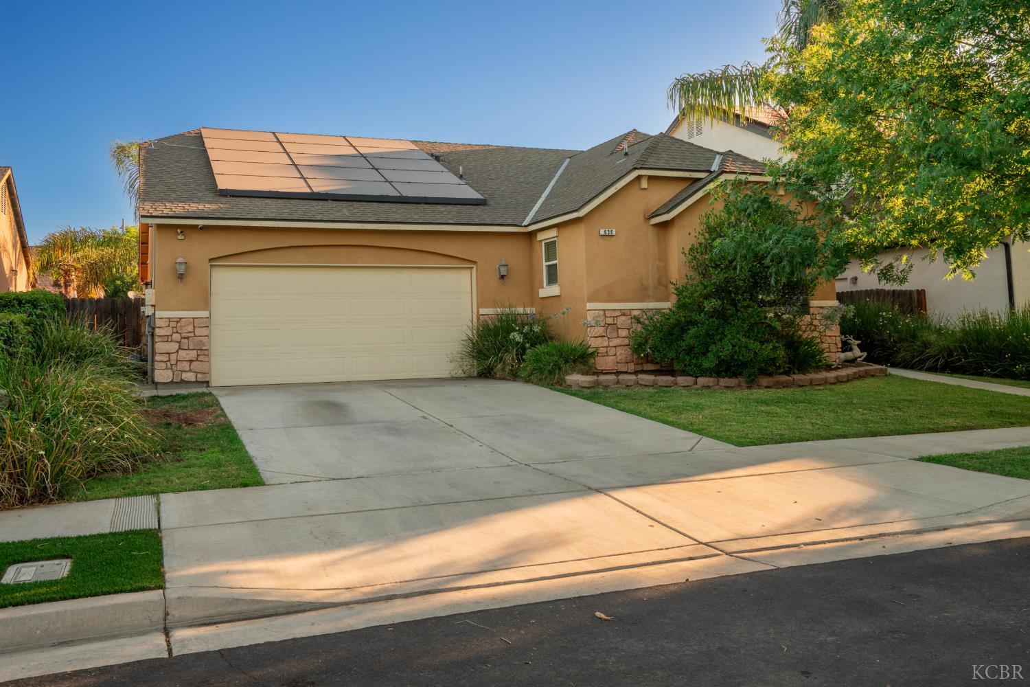 636 Firenze St, Lemoore, CA 93245