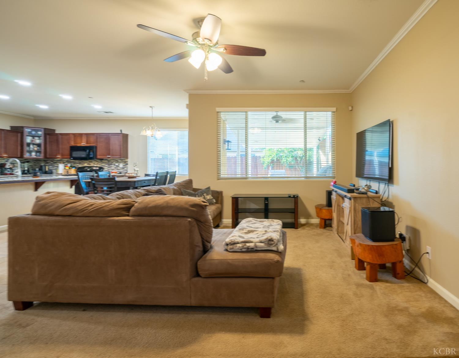 636 Firenze St, Lemoore, CA 93245