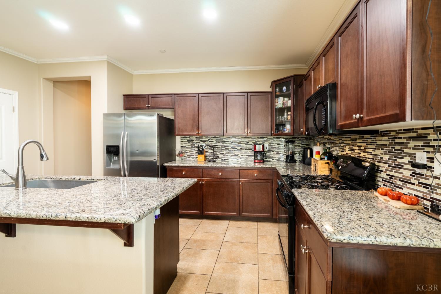 636 Firenze St, Lemoore, CA 93245
