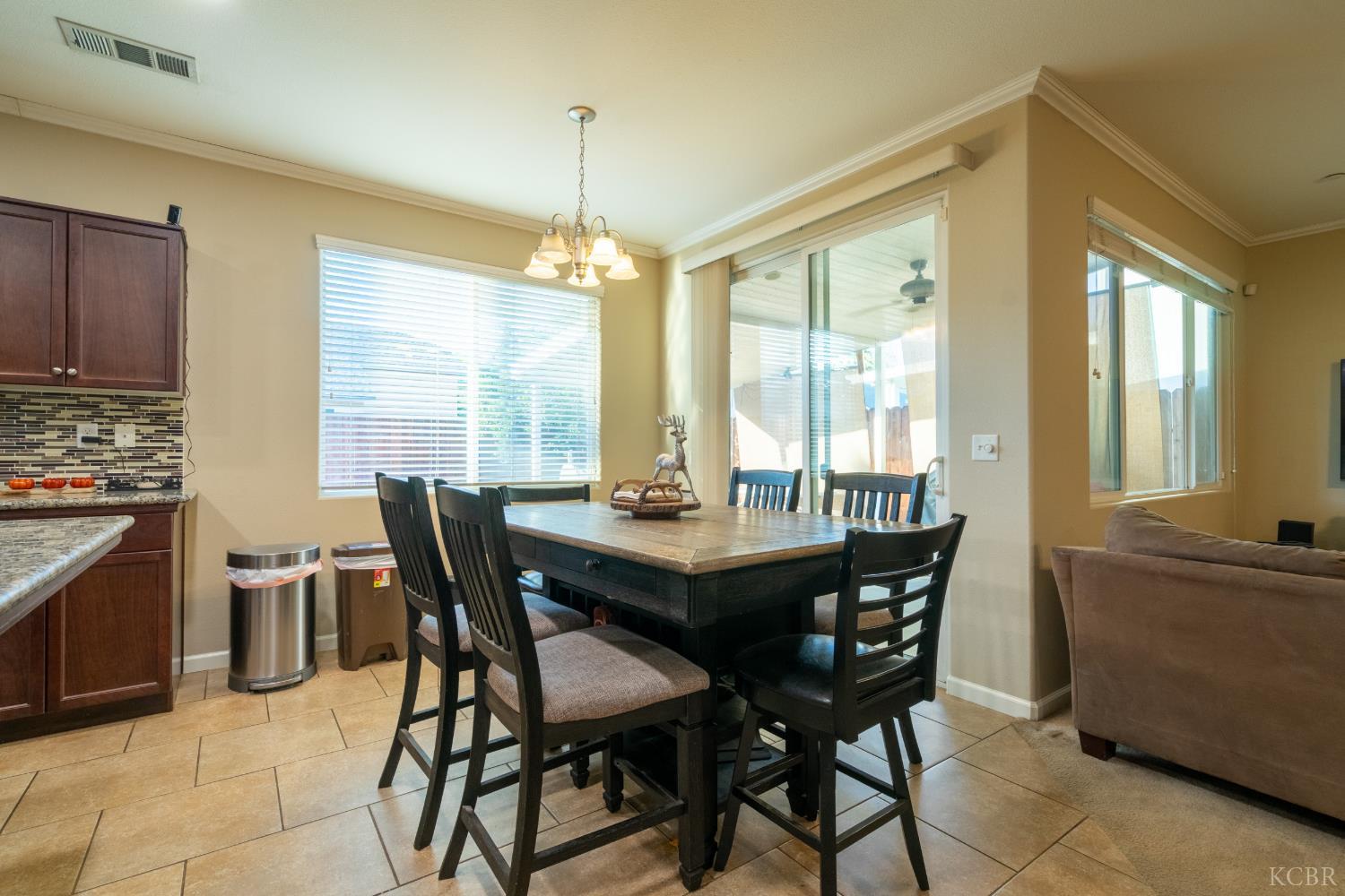 636 Firenze St, Lemoore, CA 93245