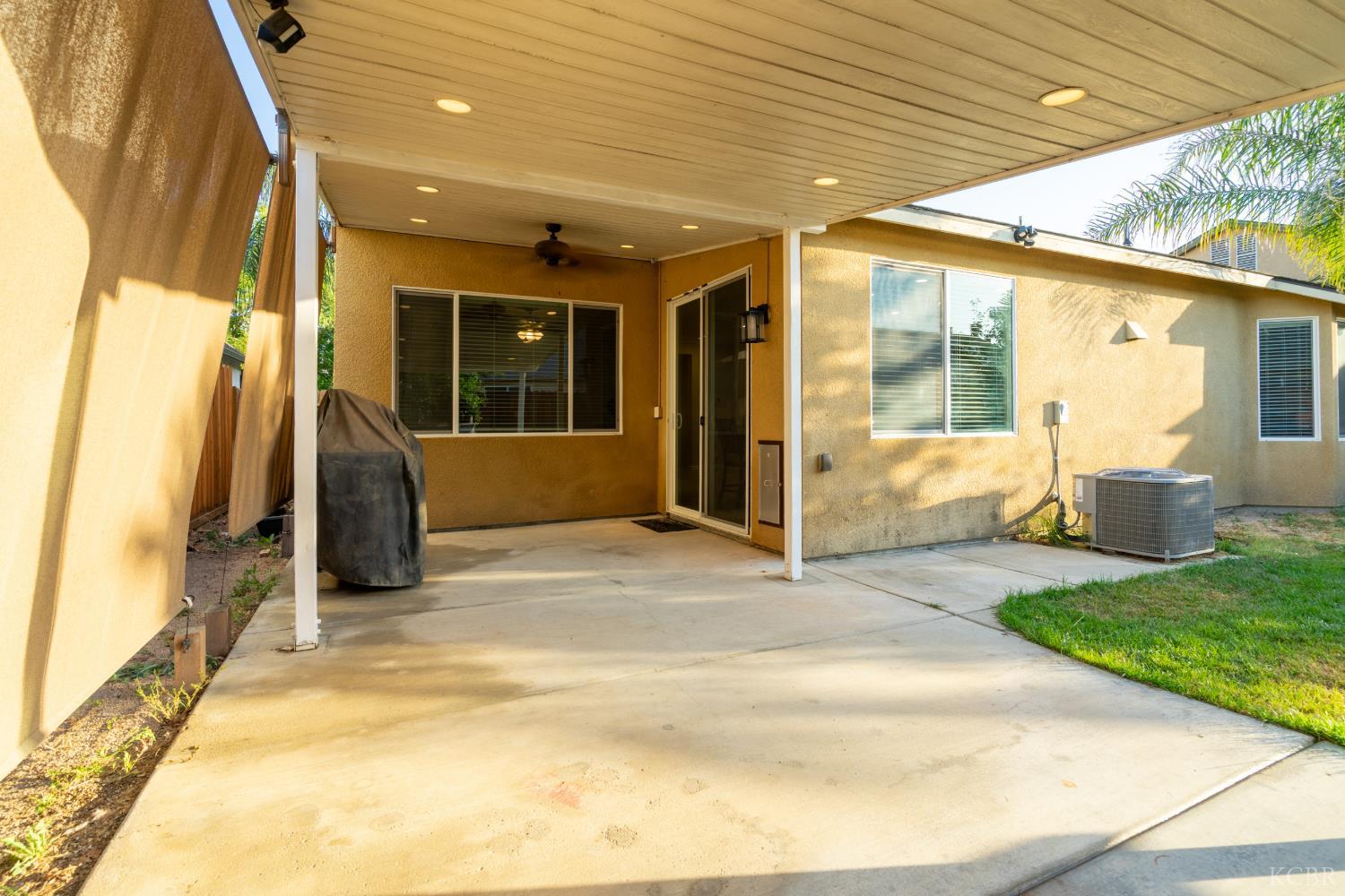 636 Firenze St, Lemoore, CA 93245