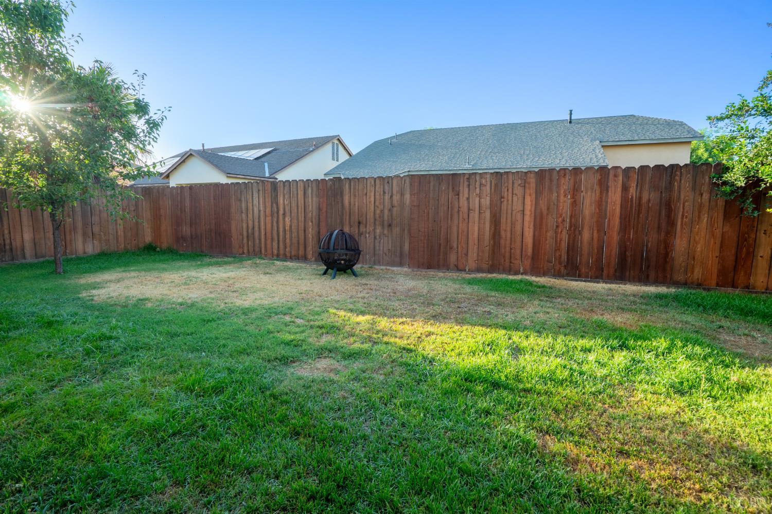 636 Firenze St, Lemoore, CA 93245