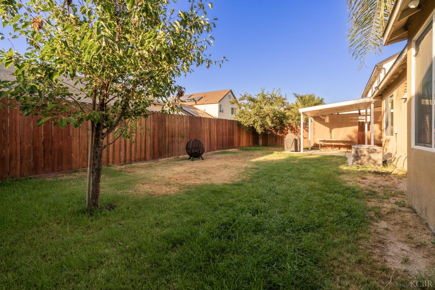 636 Firenze St, Lemoore, CA 93245