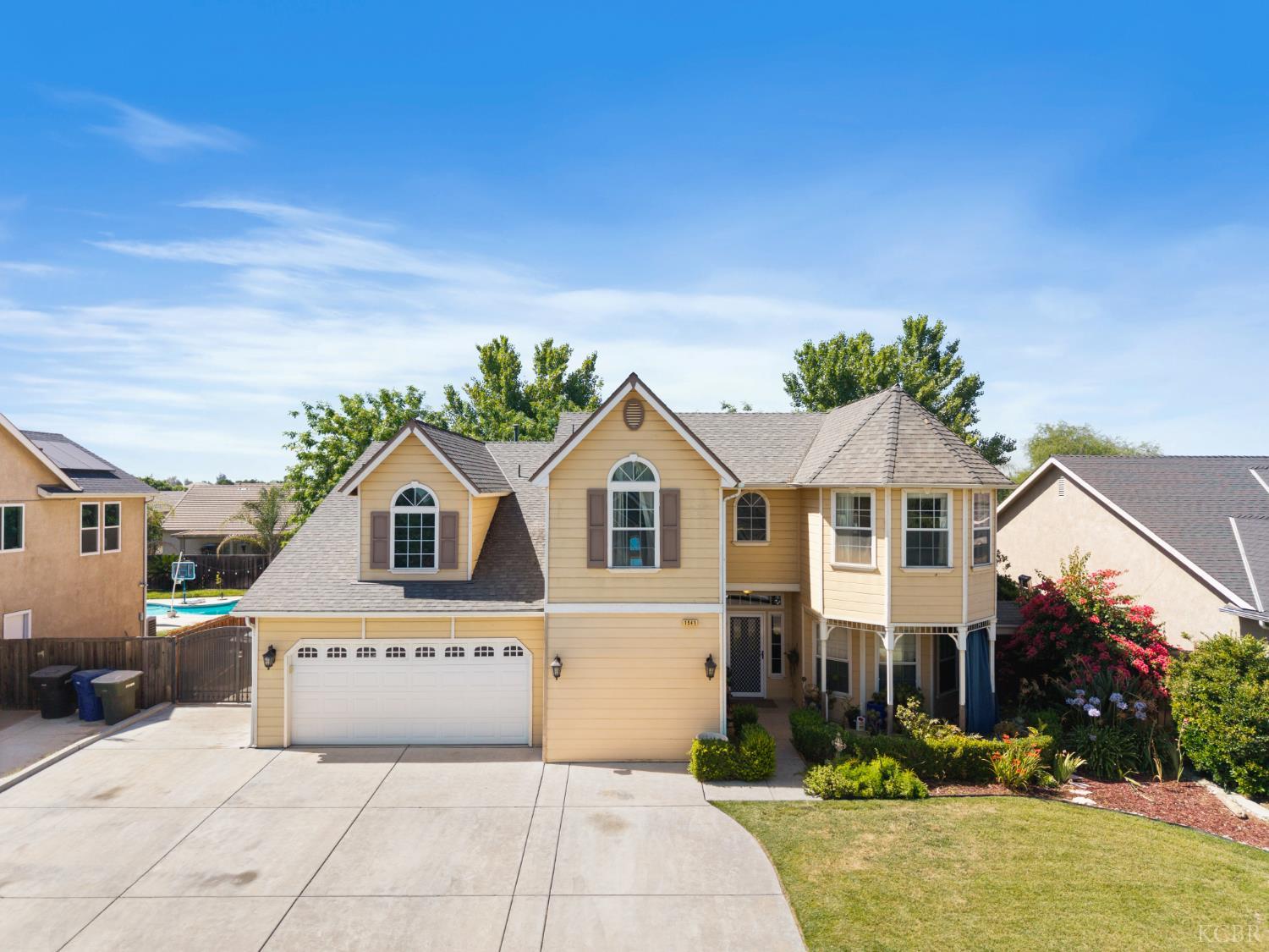 1541 W Chianti Way, Hanford, CA 93230