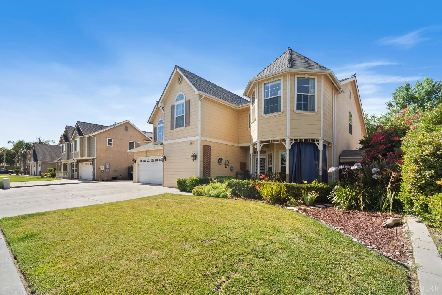 1541 W Chianti Way, Hanford, CA 93230