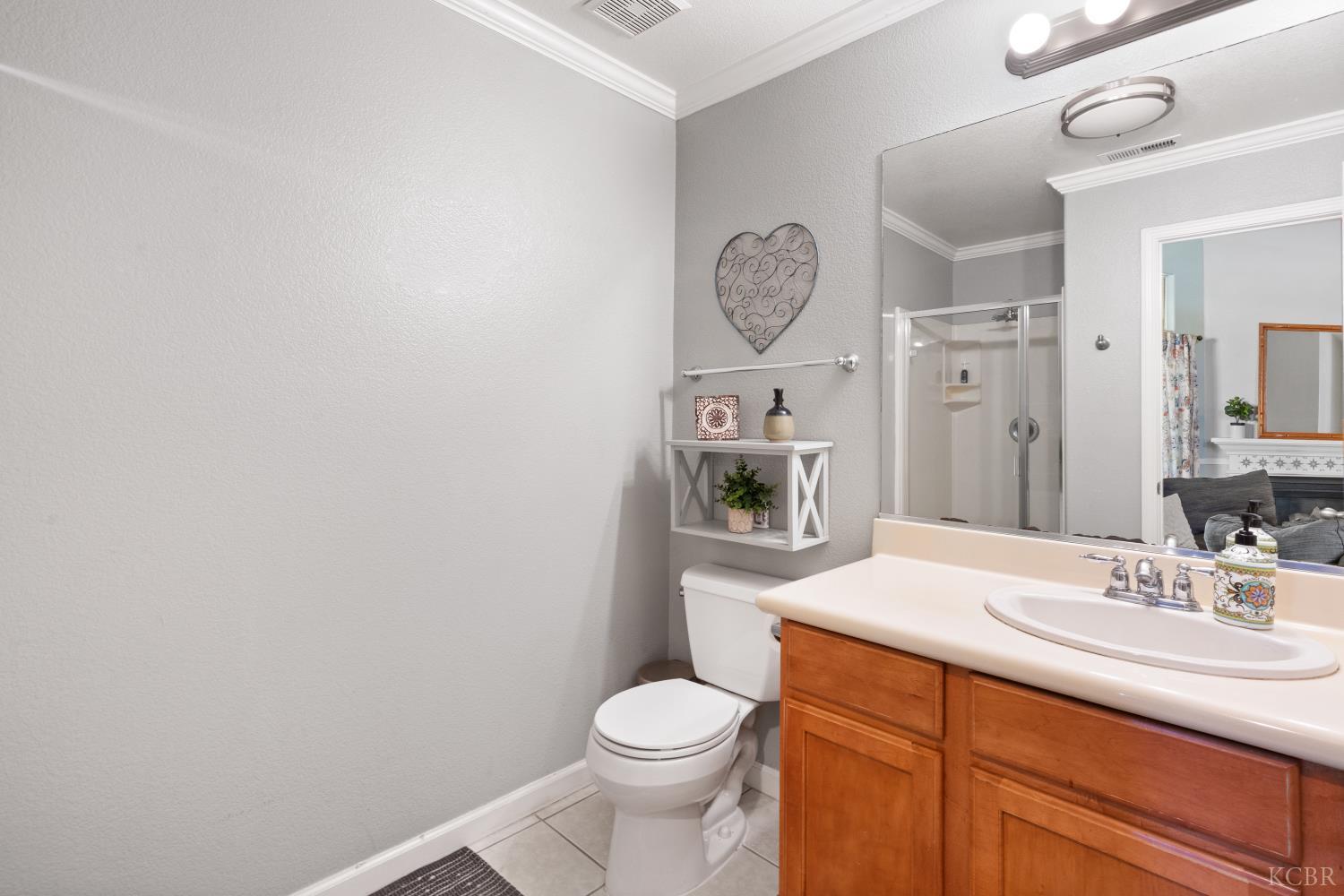1541 W Chianti Way, Hanford, CA 93230