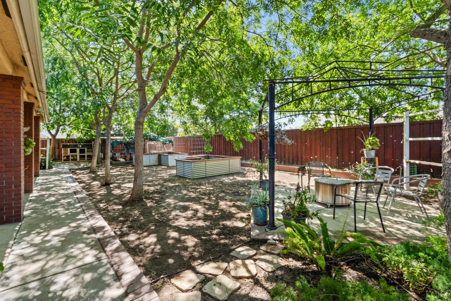 1541 W Chianti Way, Hanford, CA 93230