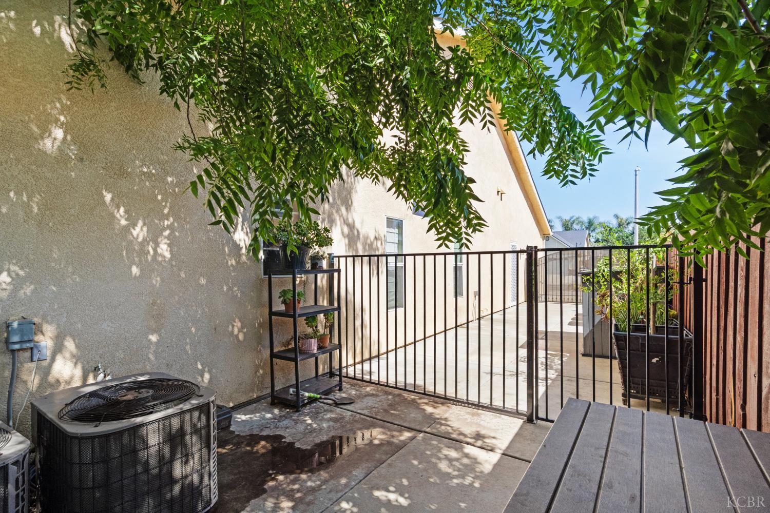 1541 W Chianti Way, Hanford, CA 93230