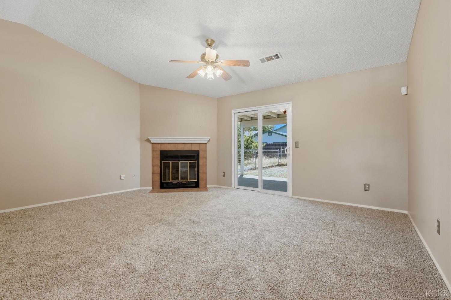 2246 Lemonwood Ct, Hanford, CA 93230