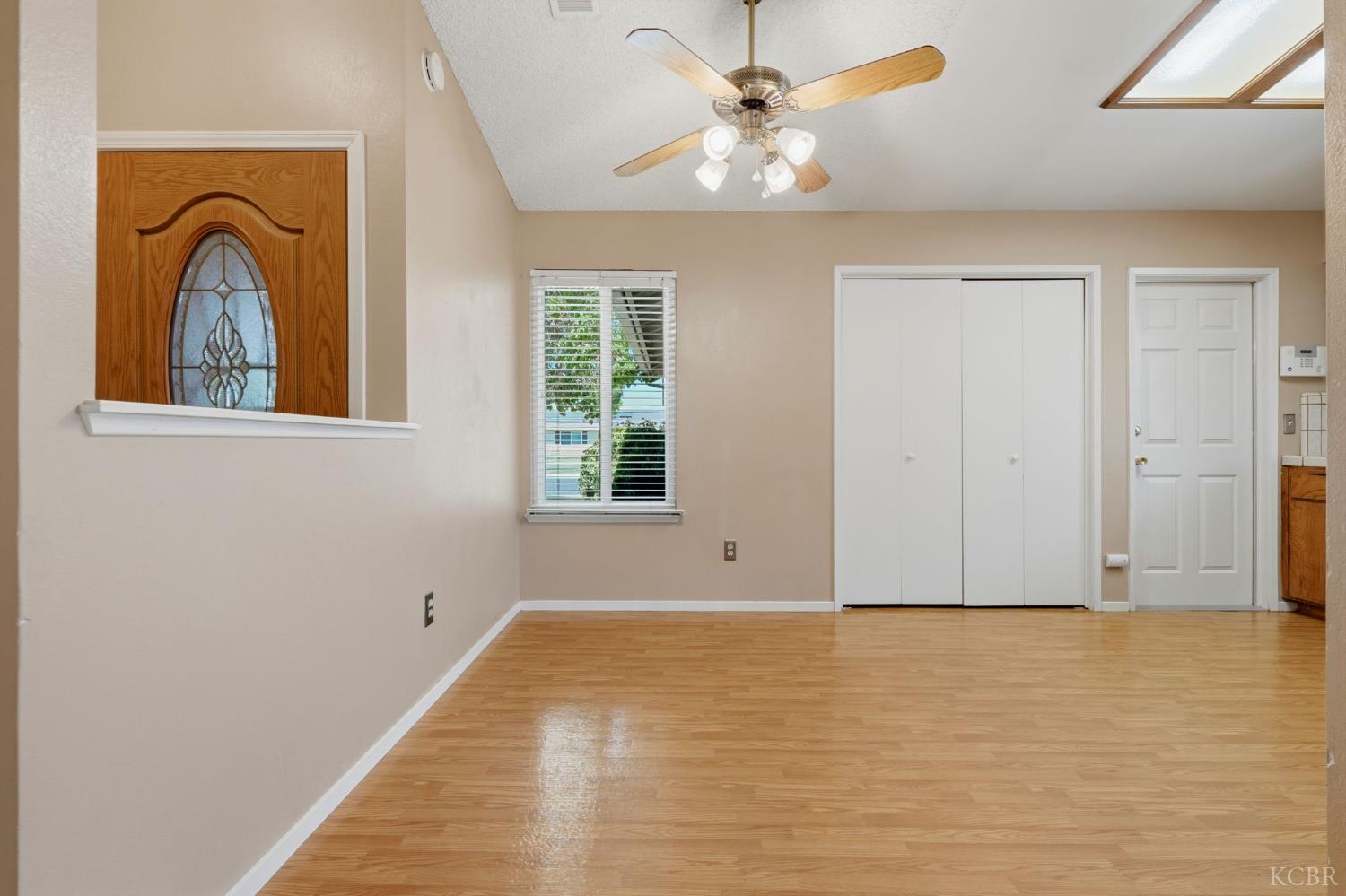 2246 Lemonwood Ct, Hanford, CA 93230