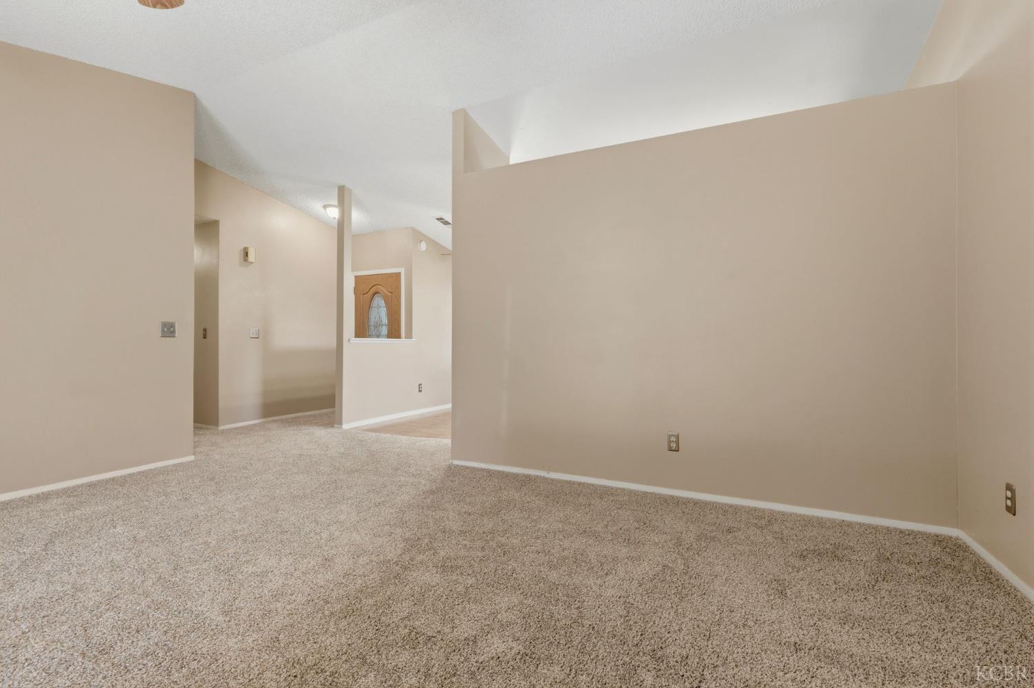 2246 Lemonwood Ct, Hanford, CA 93230