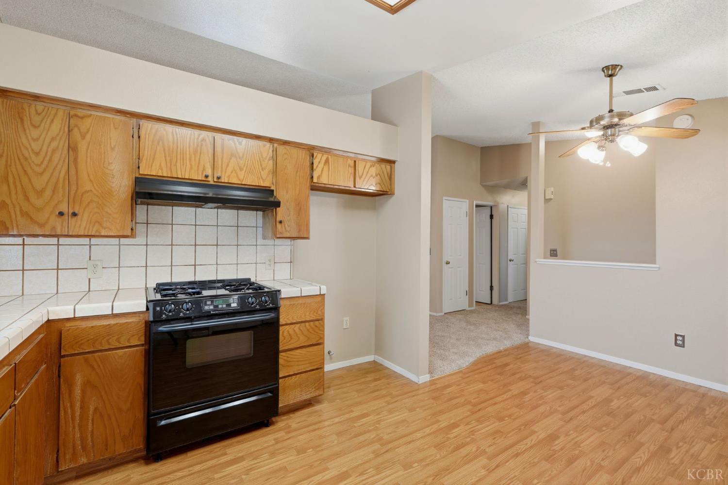 2246 Lemonwood Ct, Hanford, CA 93230