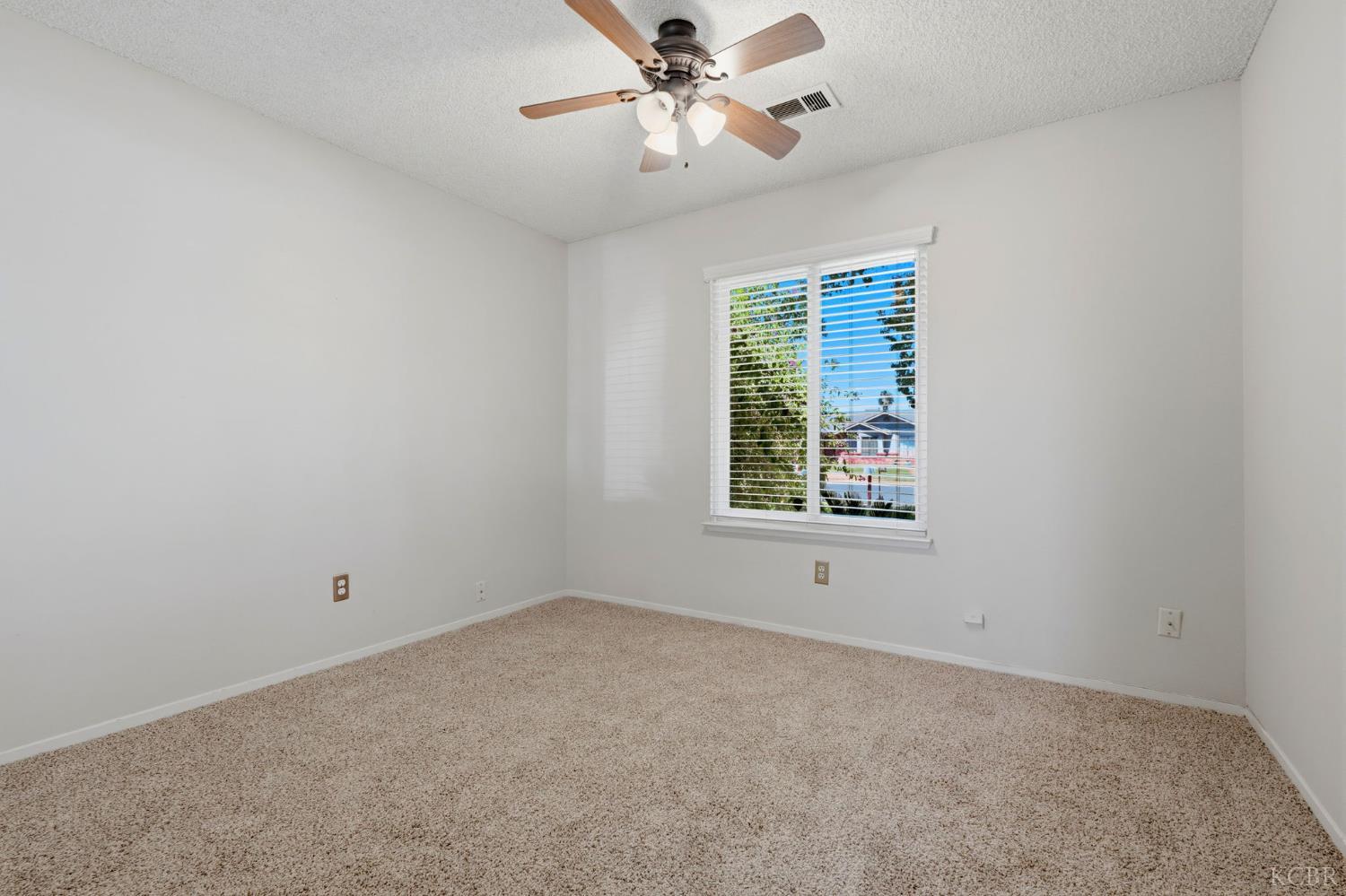2246 Lemonwood Ct, Hanford, CA 93230
