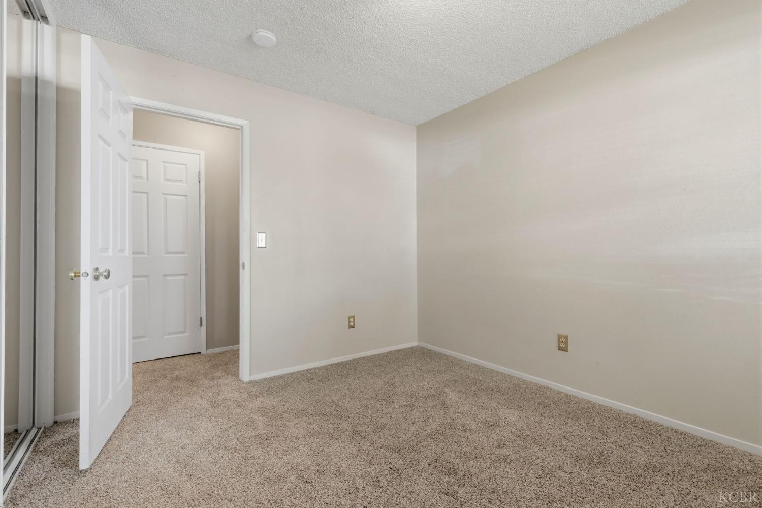 2246 Lemonwood Ct, Hanford, CA 93230