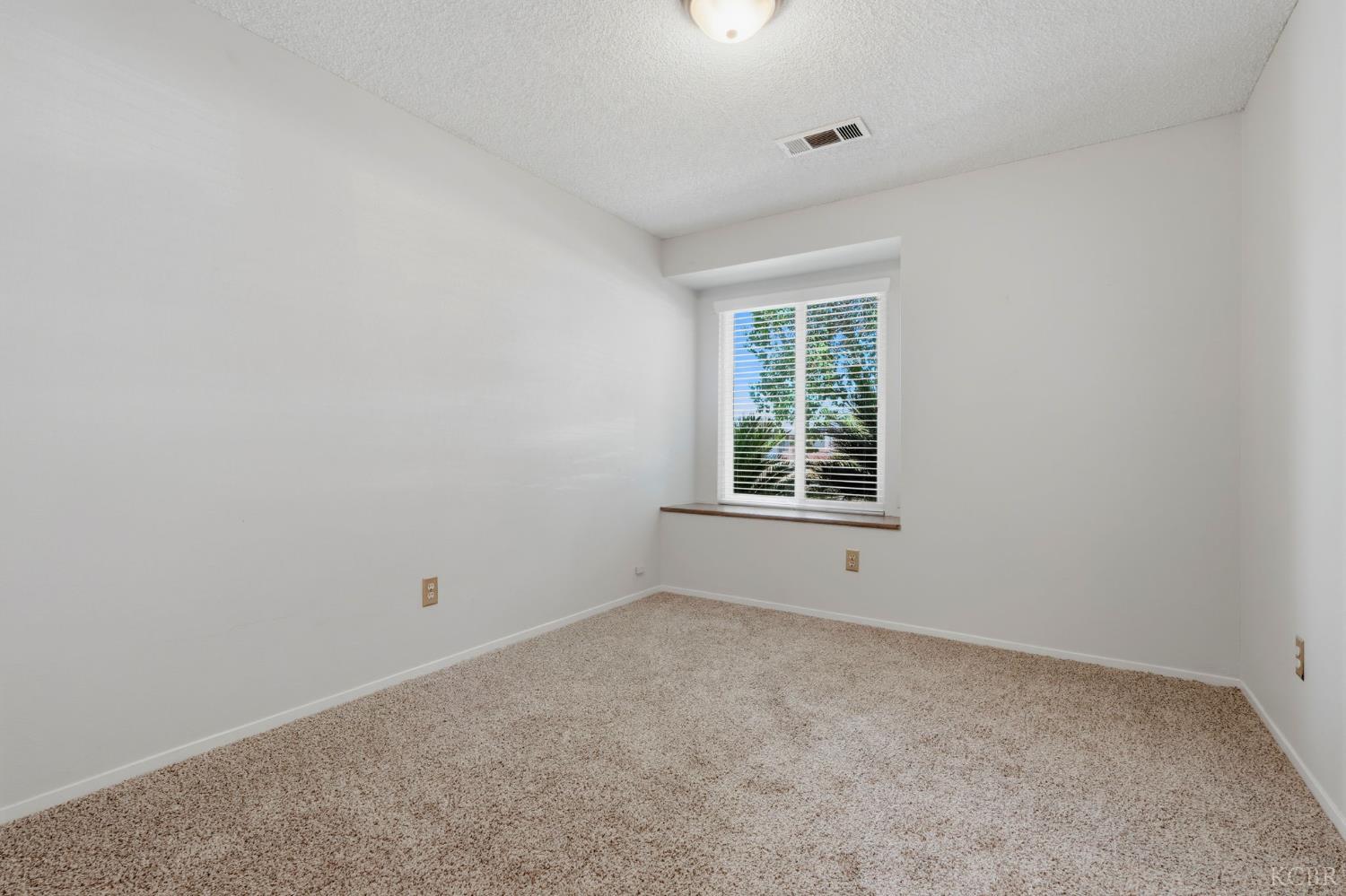 2246 Lemonwood Ct, Hanford, CA 93230